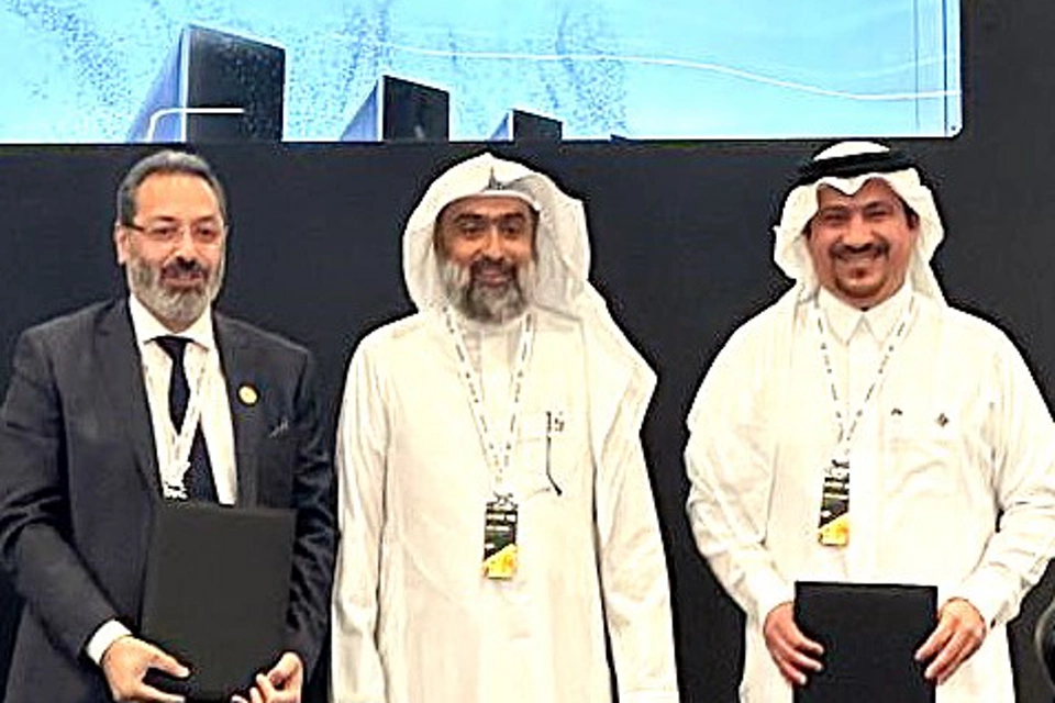 Emerson and Aramco sign an agreement to partner on the development of corrosion monitoring technology.