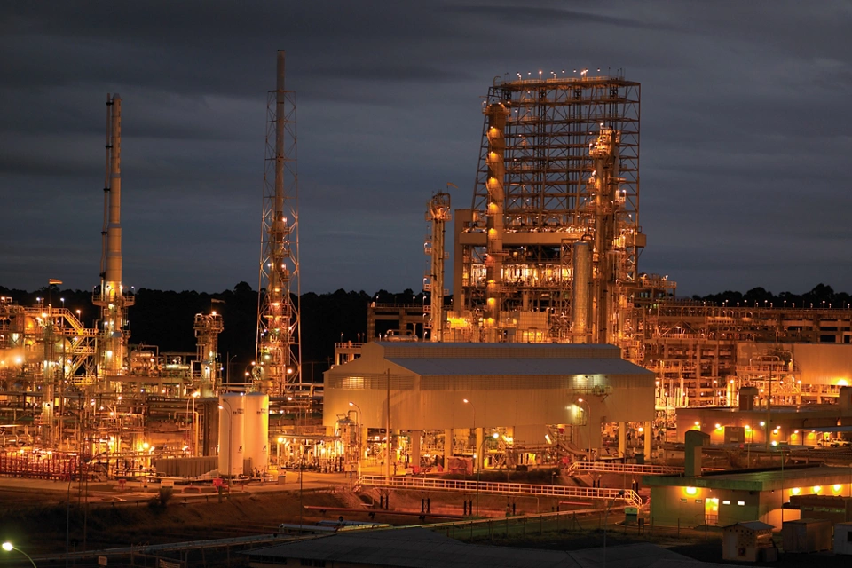 아시아의 한 정유 공장이 Fisher™ OEM 부품 및 유지보수 전략으로 신뢰성을 유지하는 방법 알아보기