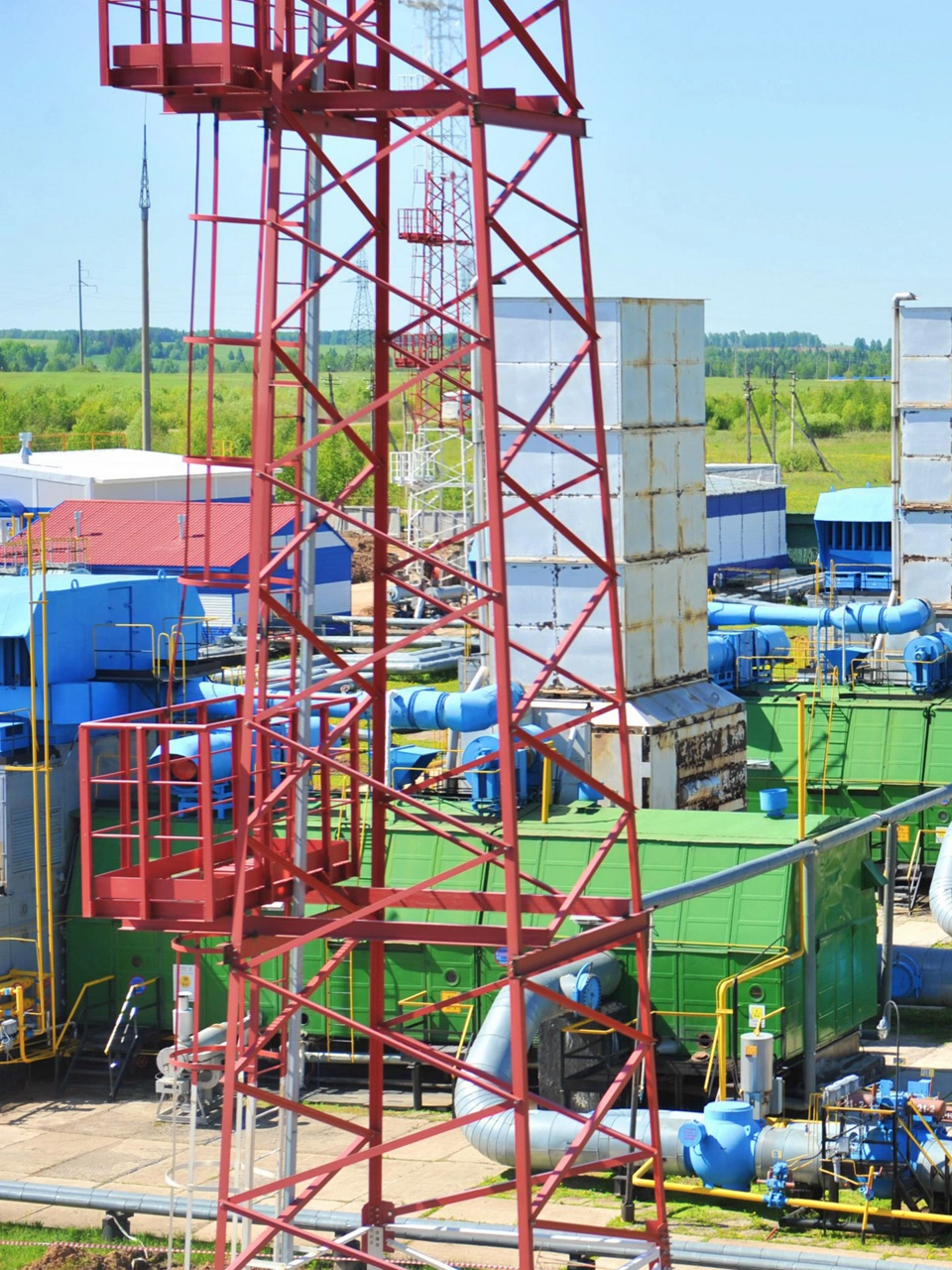 Maximizing capacity, throughput, and revenue from market fluctuations