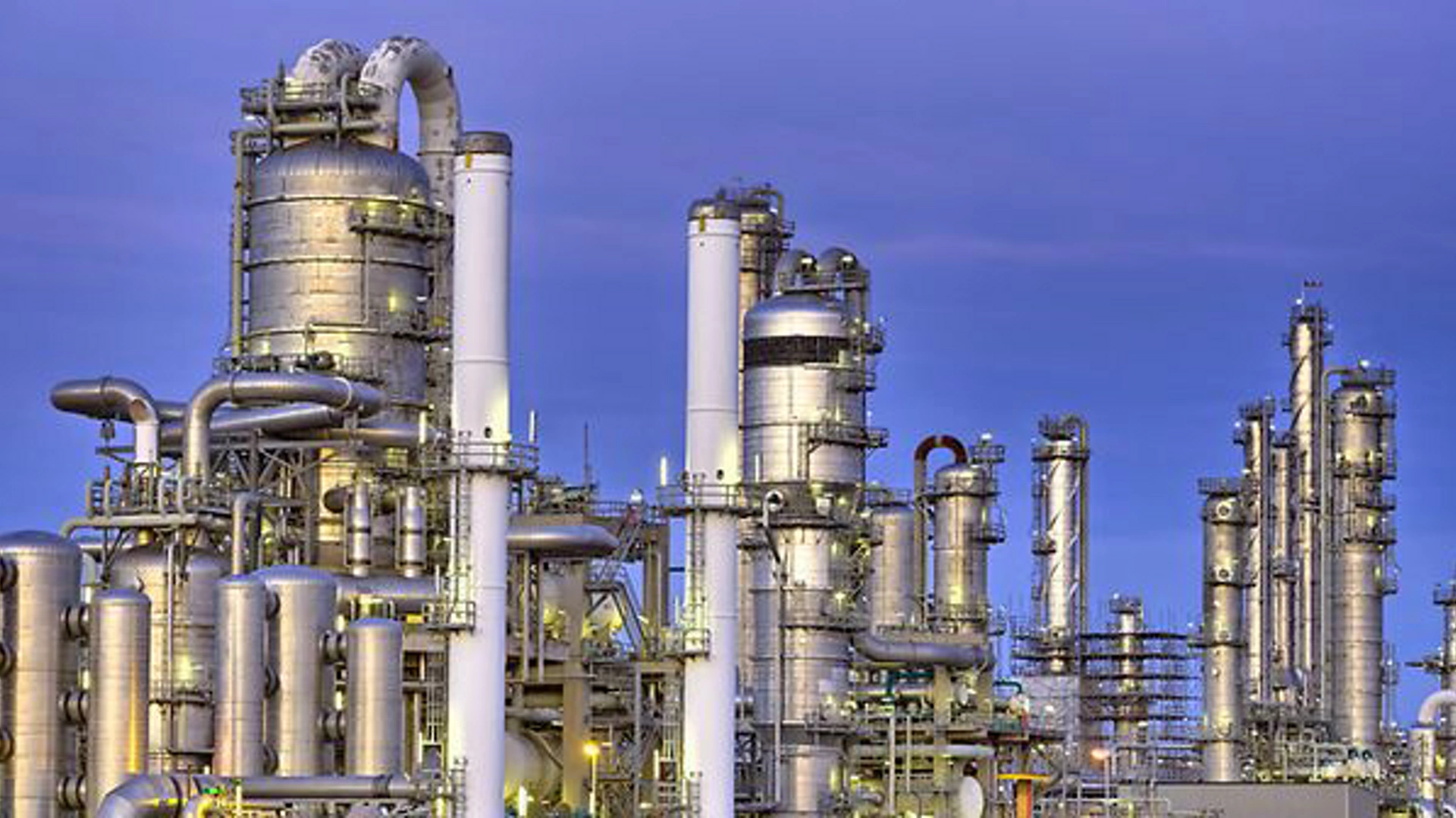 Differential Pressure (DP) Level solutions for distillation columns and outdoor vessels