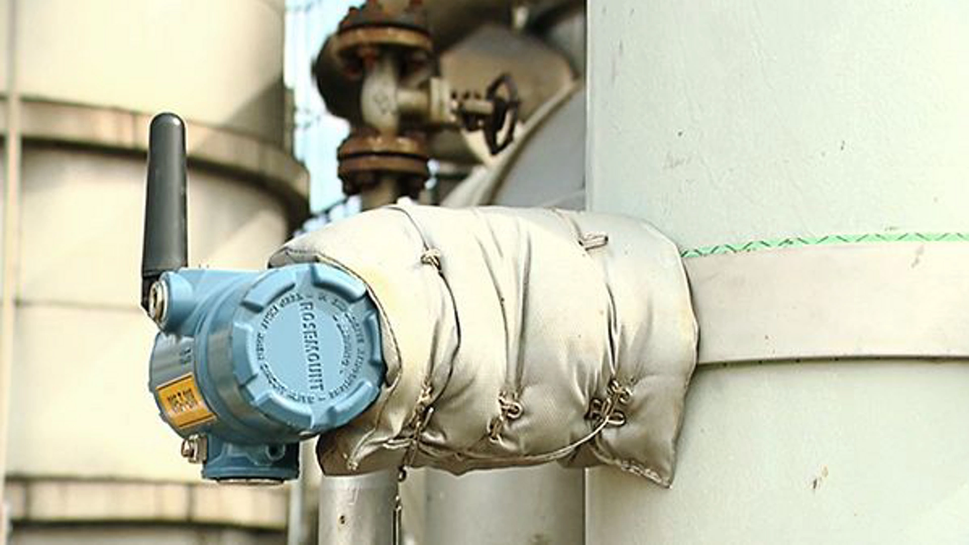 Non-Intrusive Measurement Instrumentation - Rosemount X-well Technology