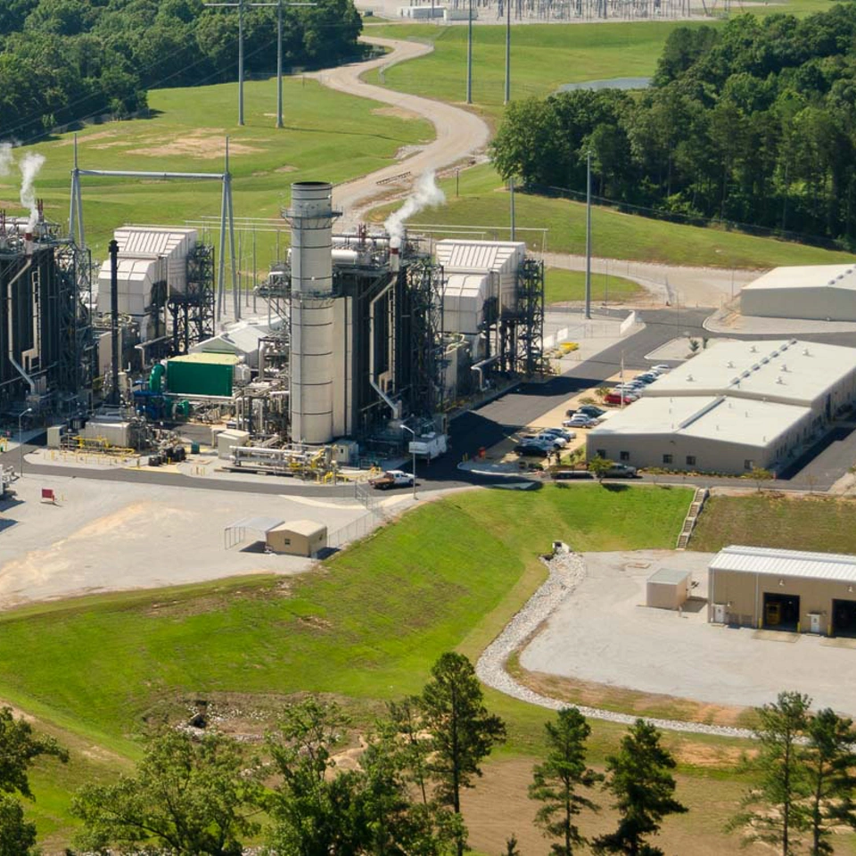 TVA 발전소를 현대화하여 안정적인 청정 에너지를 생산하는 에머슨