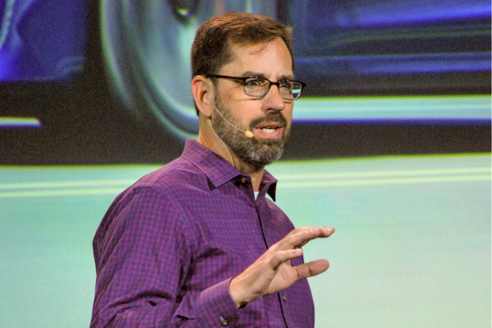  Biogen, Syzygy 및 Tesla가 자동화를 구현한 방법