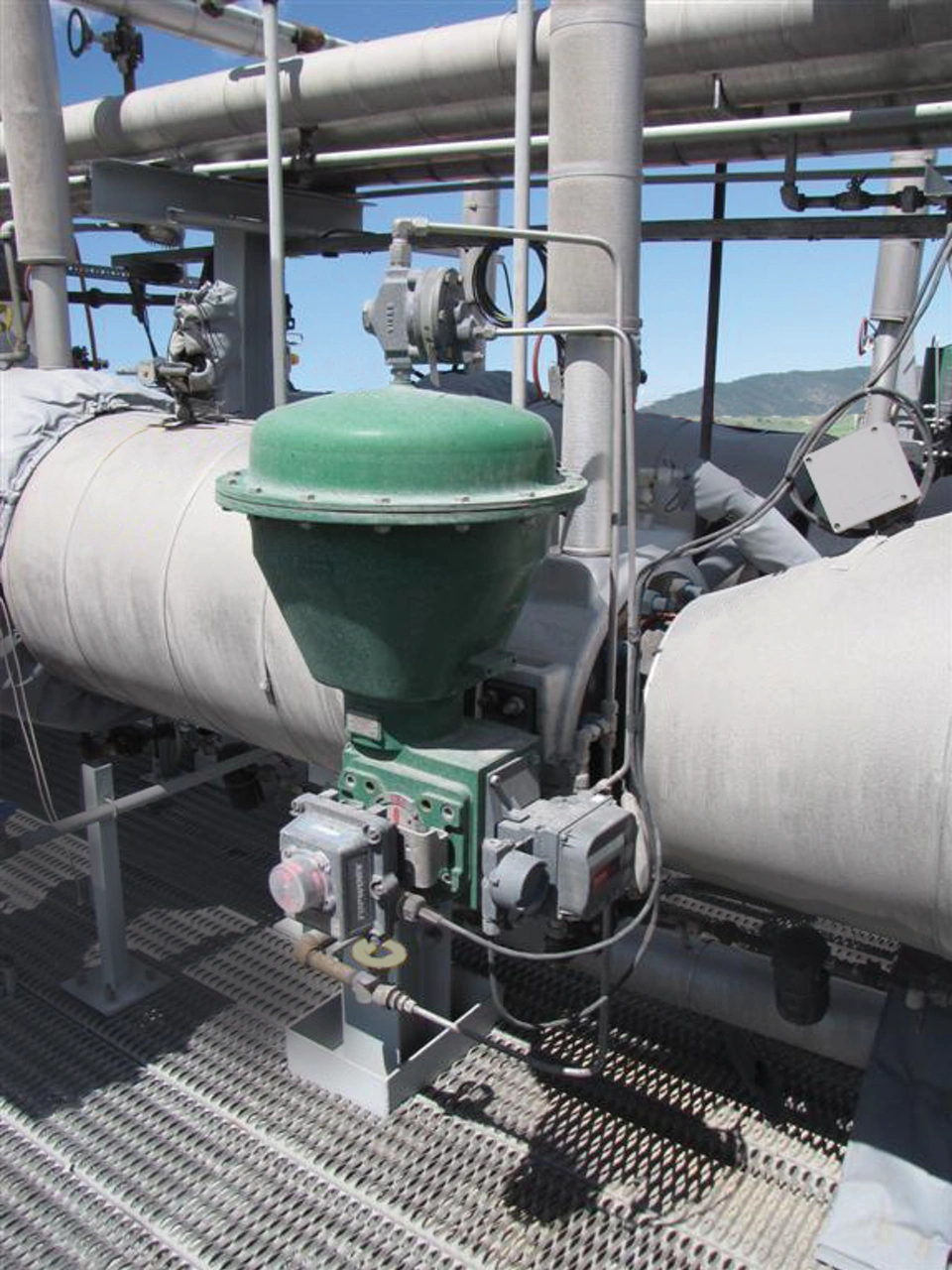 Fisher Control-Disk valve with 2052 actuator